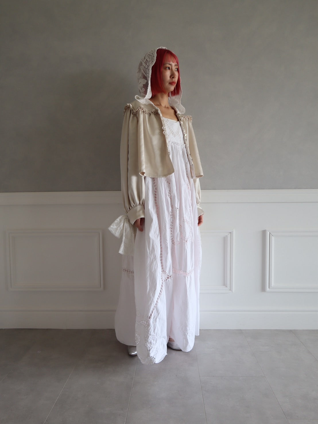 Veil hood blouse