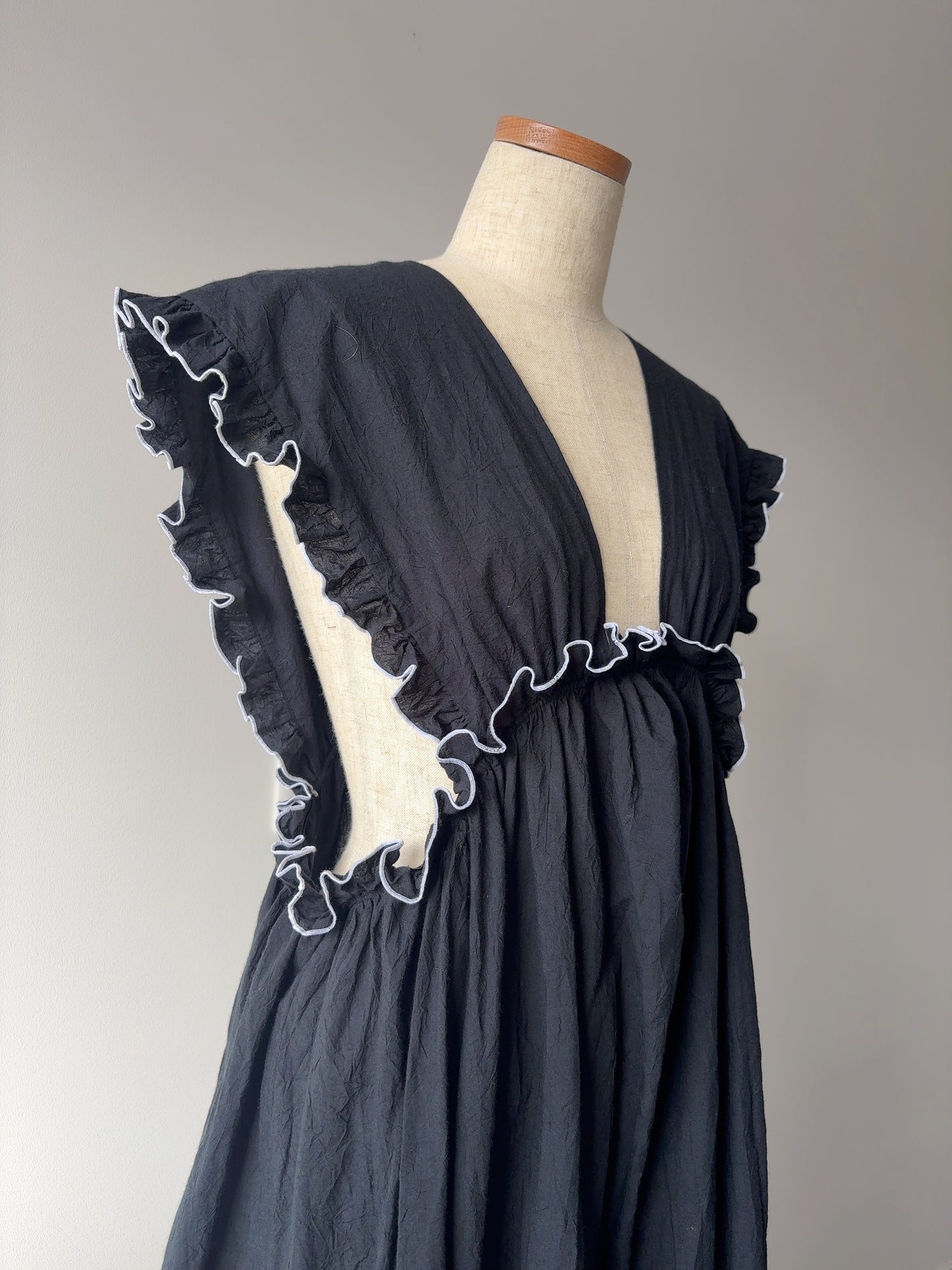 【新作アイテム】mellow dress