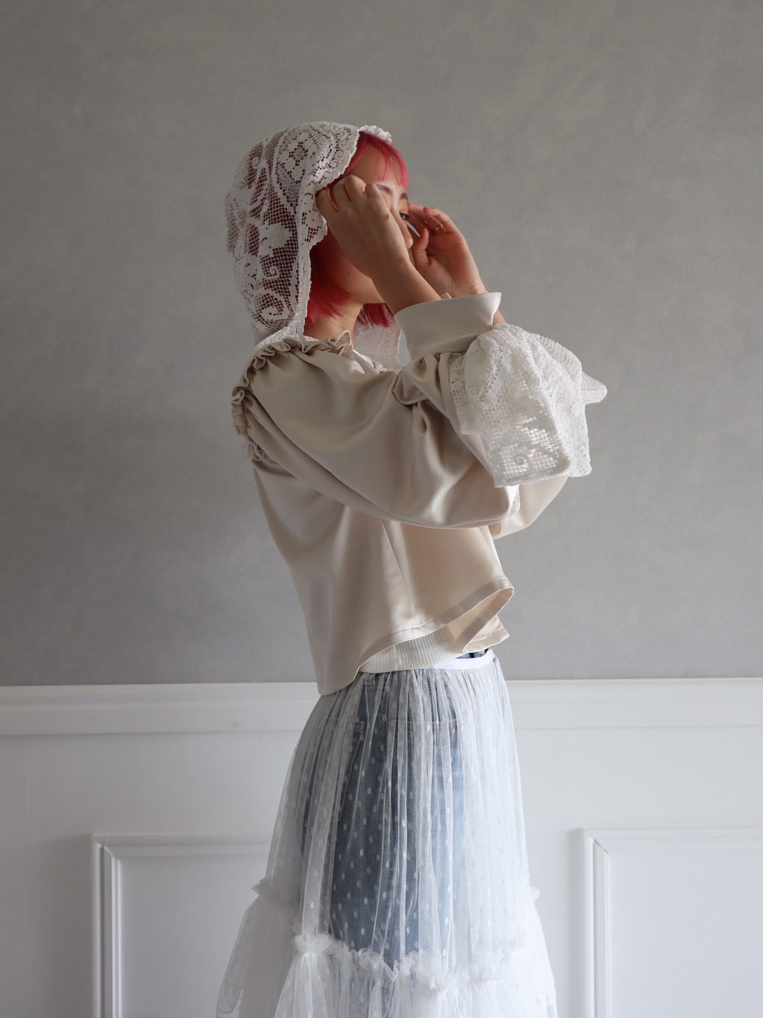 Veil hood blouse