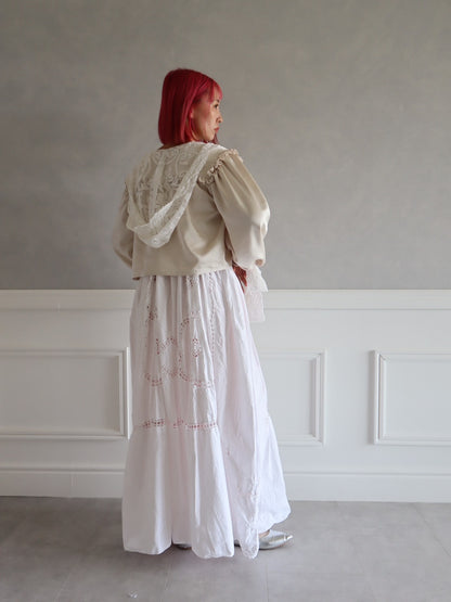 Veil hood blouse