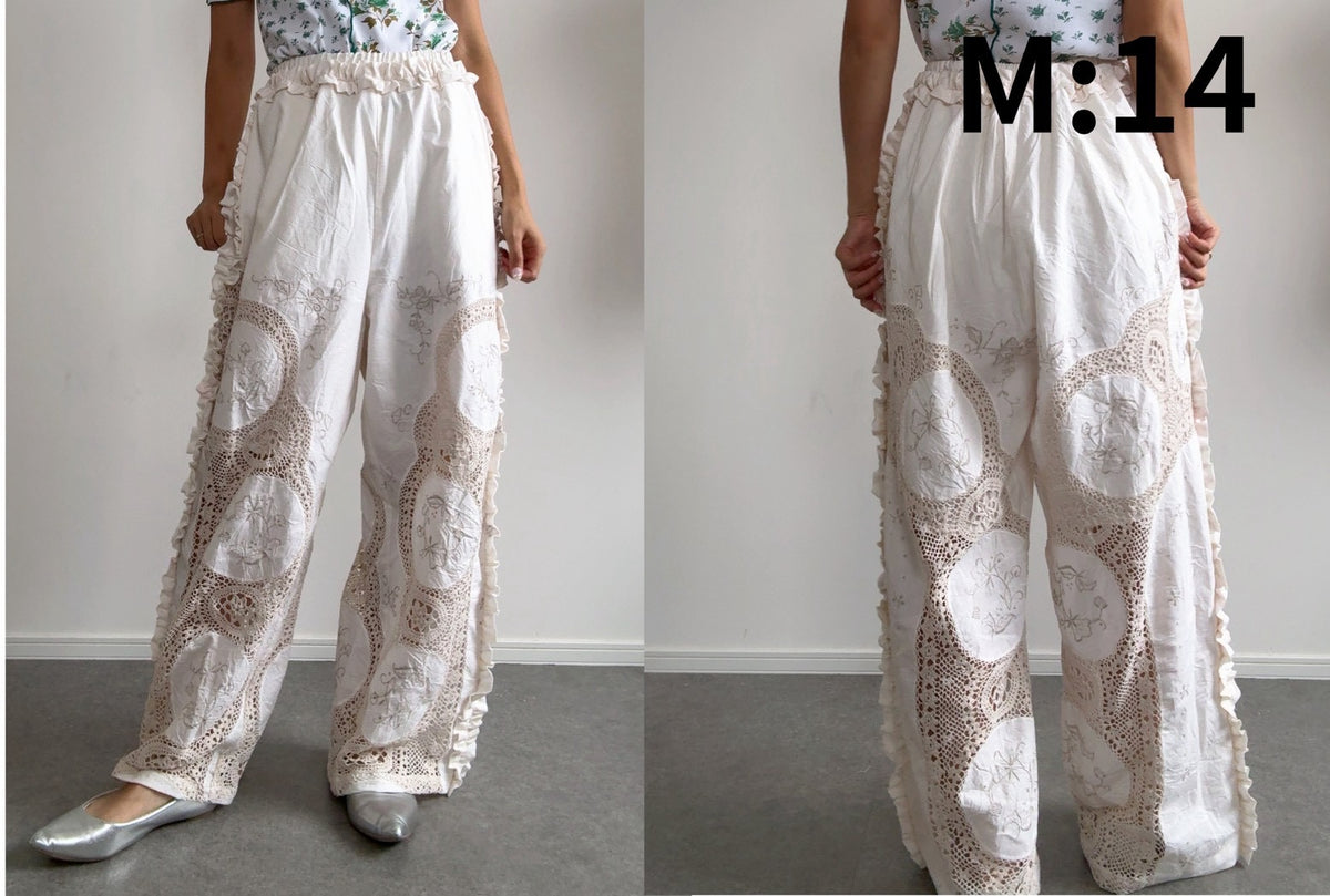 《NEW》サイドフリルハイウエストパンツ　M